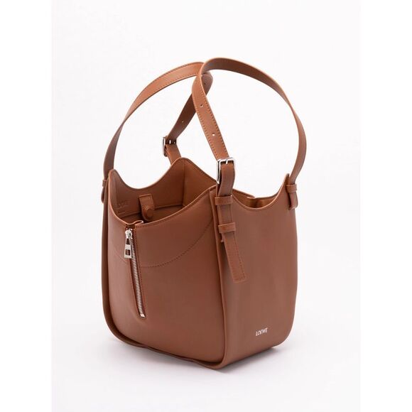 Loewe Women `Hammock Flip` Bag - Picture 4 of 7